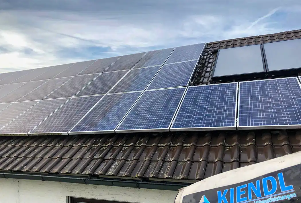 Professionelle Photovoltaik Reinigung für maximale Energieerträge